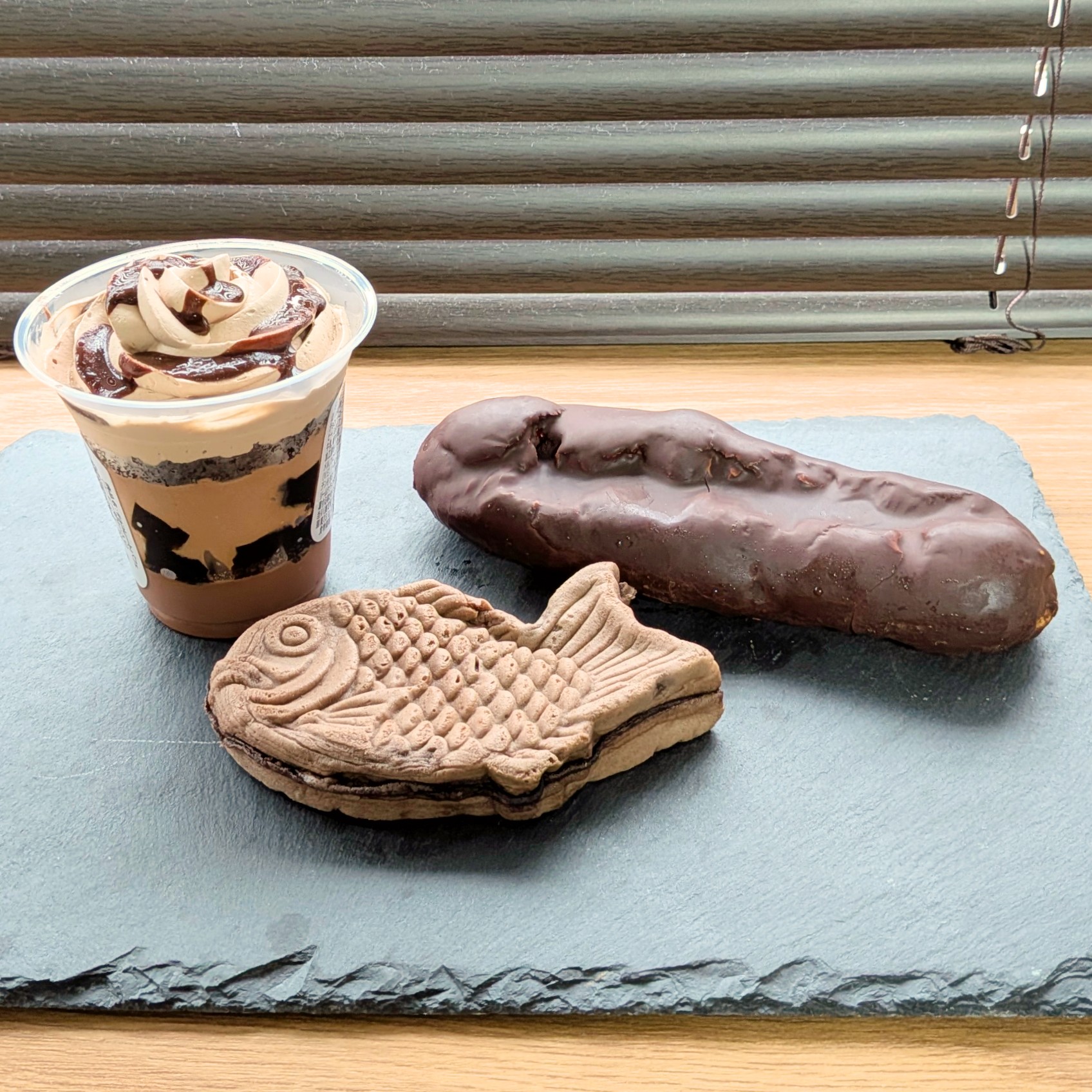 What $5 Gets You: Chocolate Dessert from a Japanese Convenience Store